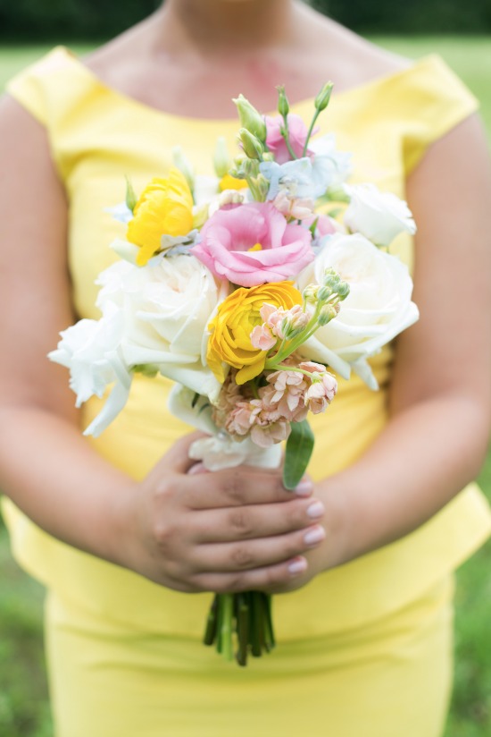 sweet-vintage-yellow-wedding
