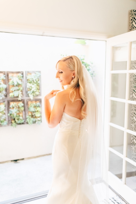 tropical-glamour-wedding
