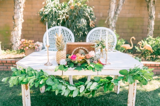tropical-glamour-wedding