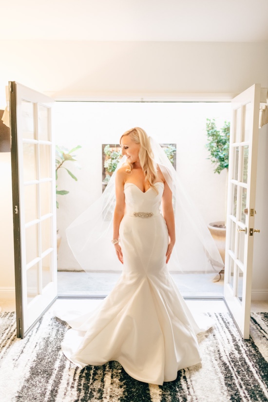 tropical-glamour-wedding
