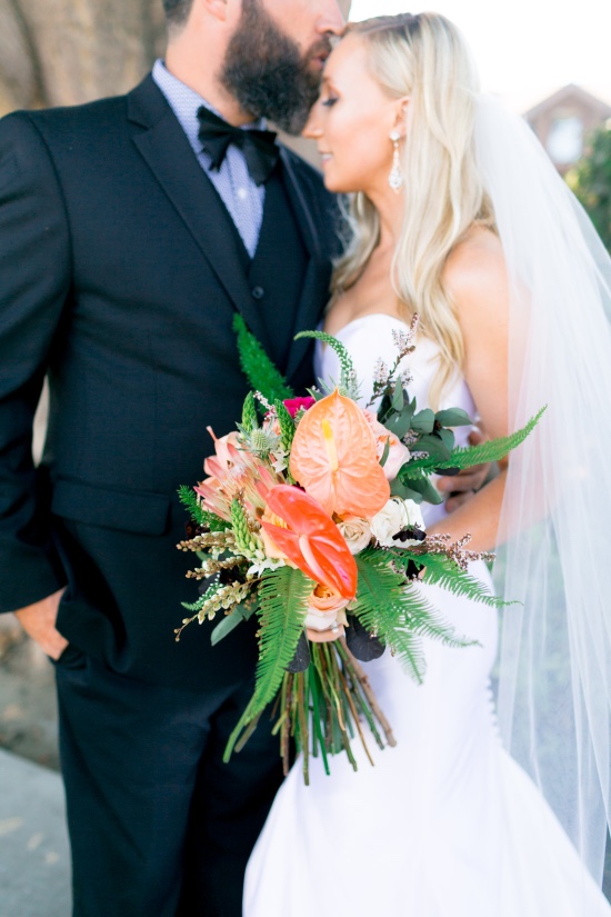tropical-glamour-wedding