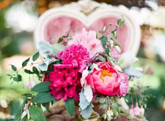 alice-in-wonderland-garden-elopement