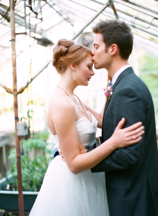 alice-in-wonderland-garden-elopement