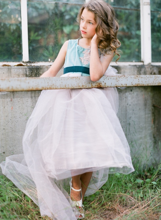 alice-in-wonderland-garden-elopement