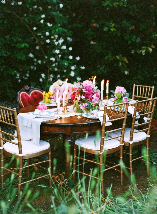 alice-in-wonderland-garden-elopement