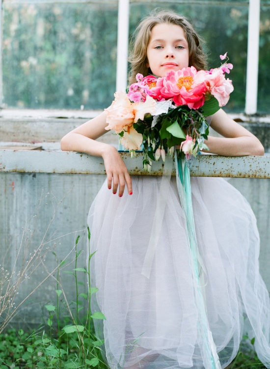 alice-in-wonderland-garden-elopement