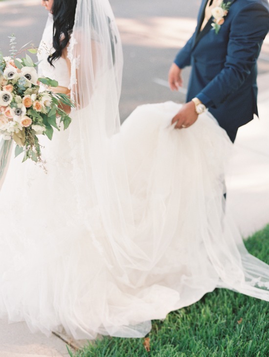 chic-navy-gold-and-peach-wedding