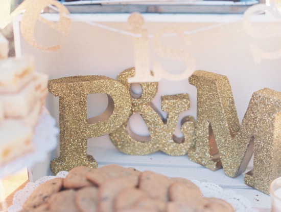 chic-navy-gold-and-peach-wedding