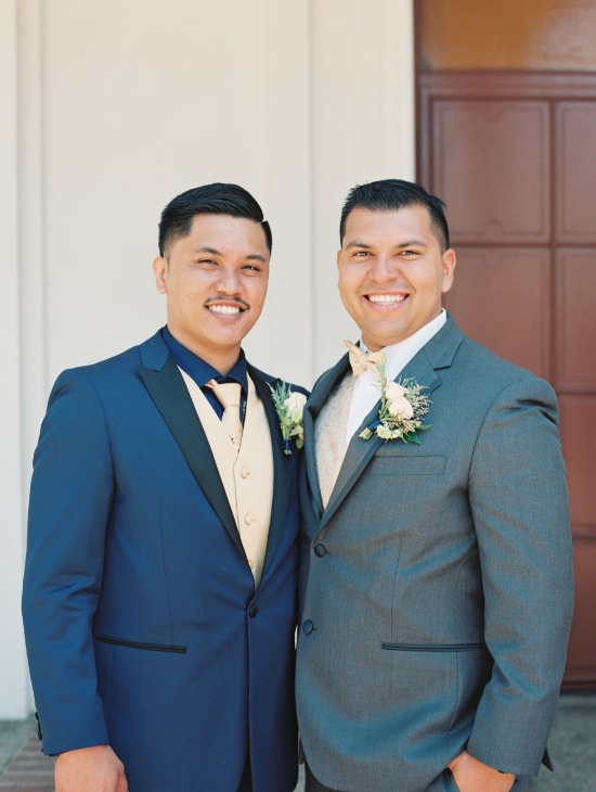 chic-navy-gold-and-peach-wedding
