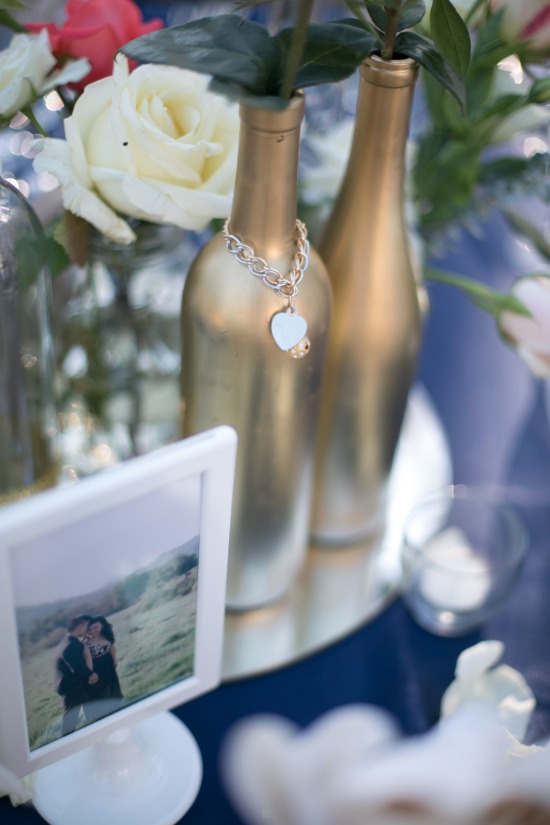 chic-navy-gold-and-peach-wedding