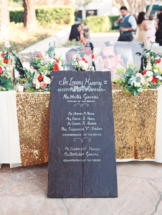 chic-navy-gold-and-peach-wedding