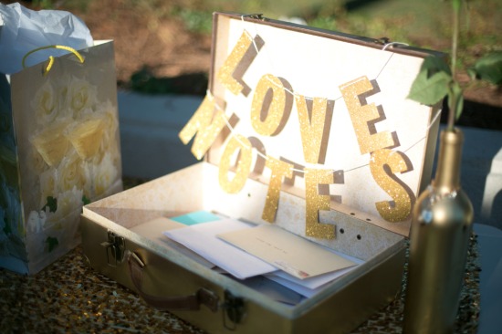chic-navy-gold-and-peach-wedding