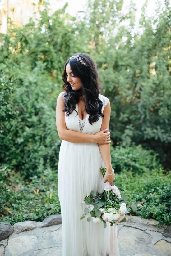 chic-vintage-gold-and-pink-wedding