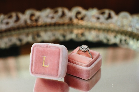 chic-vintage-gold-and-pink-wedding