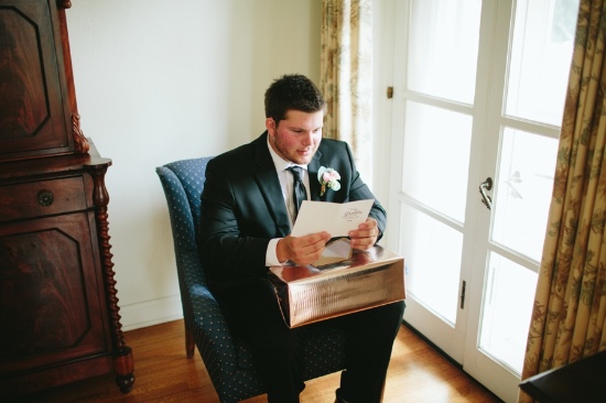 chic-vintage-gold-and-pink-wedding