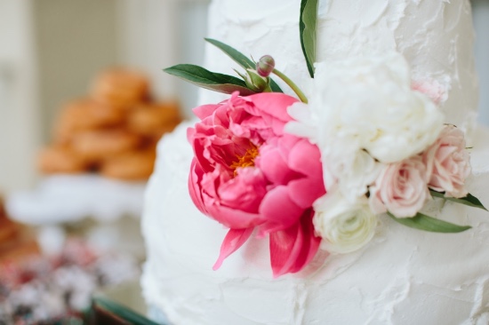 chic-vintage-gold-and-pink-wedding