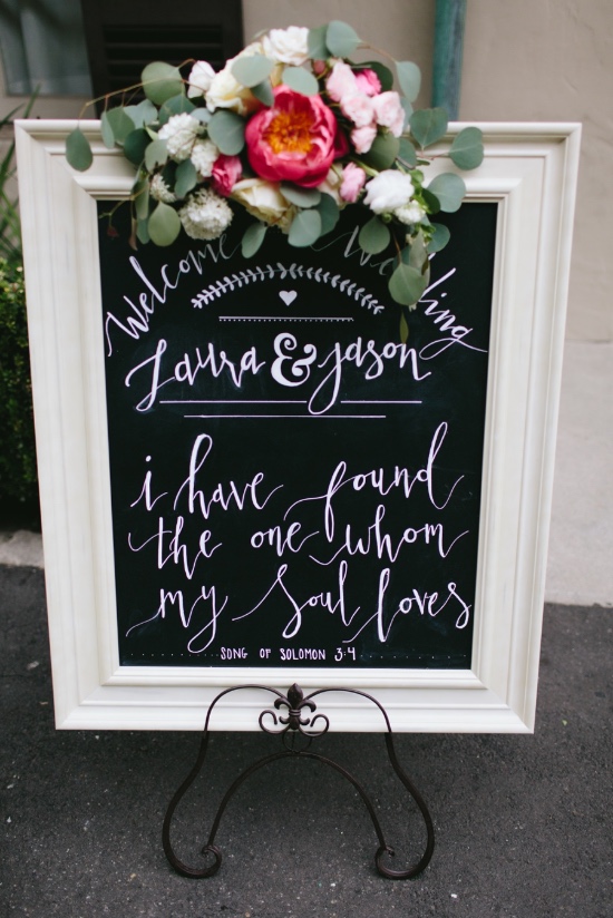 chic-vintage-gold-and-pink-wedding