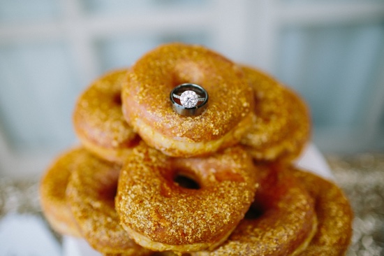 chic-vintage-gold-and-pink-wedding
