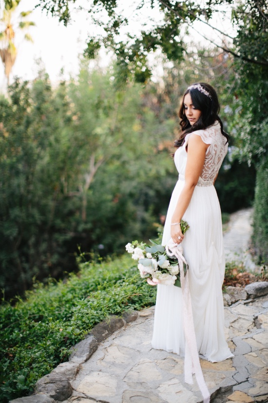 chic-vintage-gold-and-pink-wedding