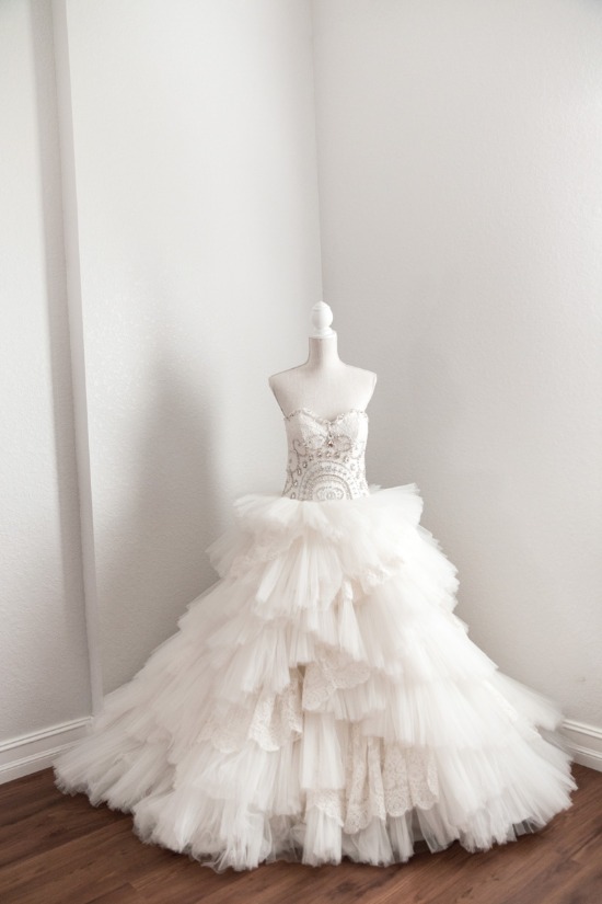 fairytale-pink-and-gold-wedding