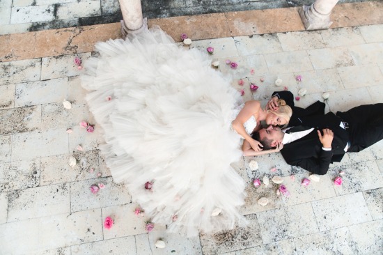 fairytale-pink-and-gold-wedding
