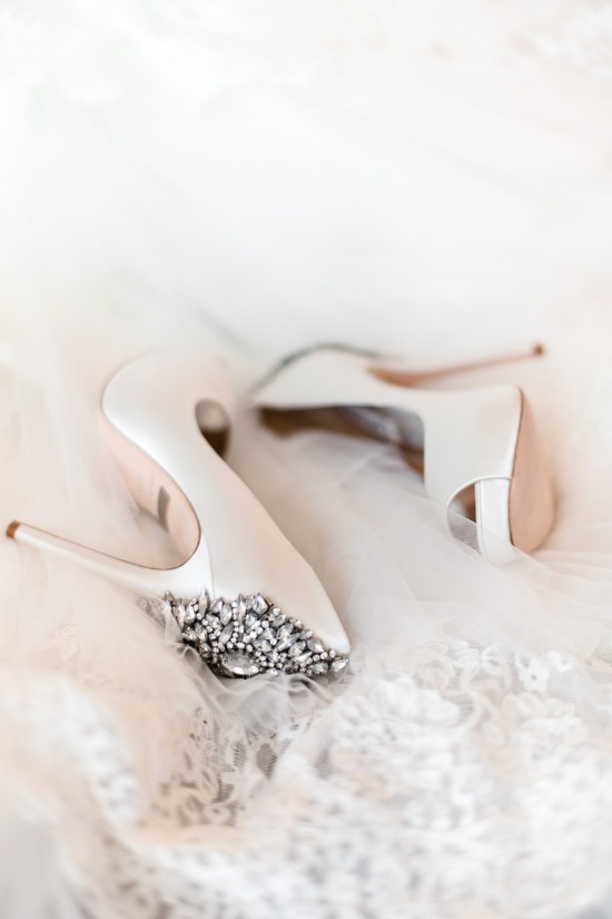 fairytale-pink-and-gold-wedding