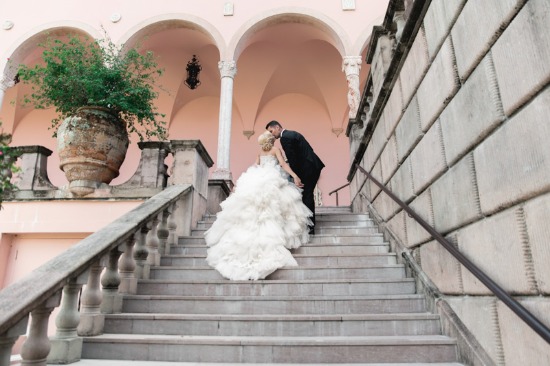 fairytale-pink-and-gold-wedding