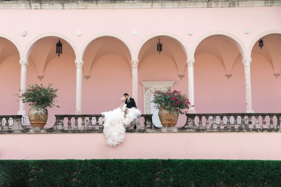 fairytale-pink-and-gold-wedding