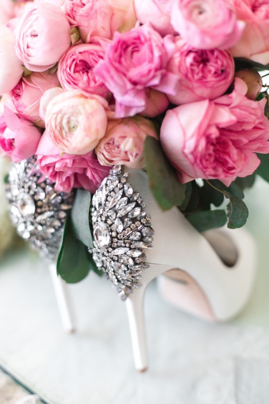 fairytale-pink-and-gold-wedding