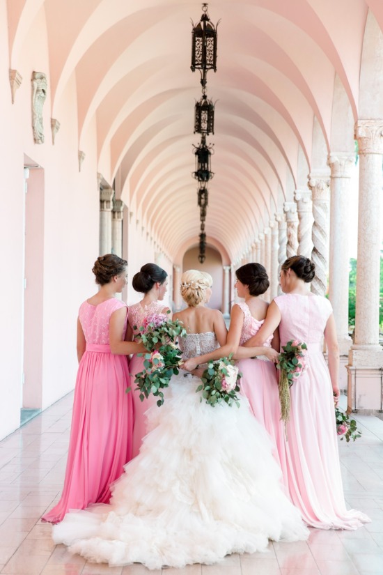 fairytale-pink-and-gold-wedding