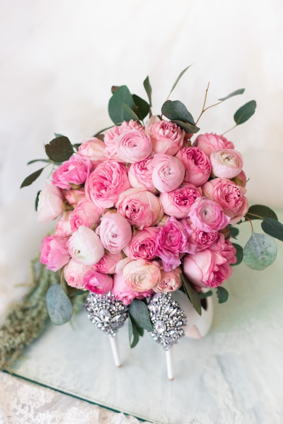 fairytale-pink-and-gold-wedding