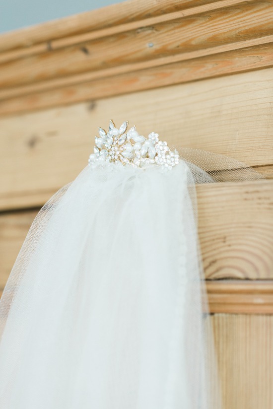 grey-and-pink-shabby-chic-wedding