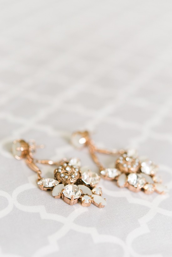grey-and-pink-shabby-chic-wedding