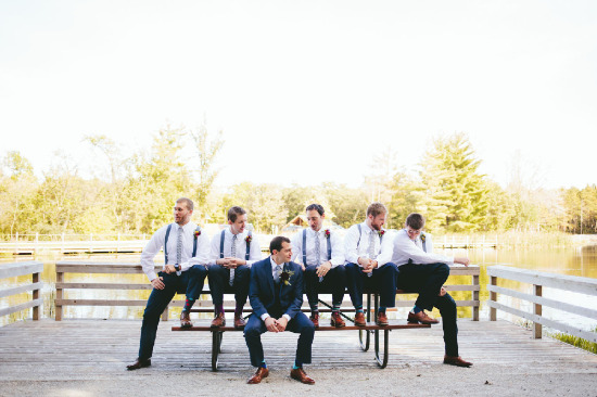lodge-wedding-in-fall