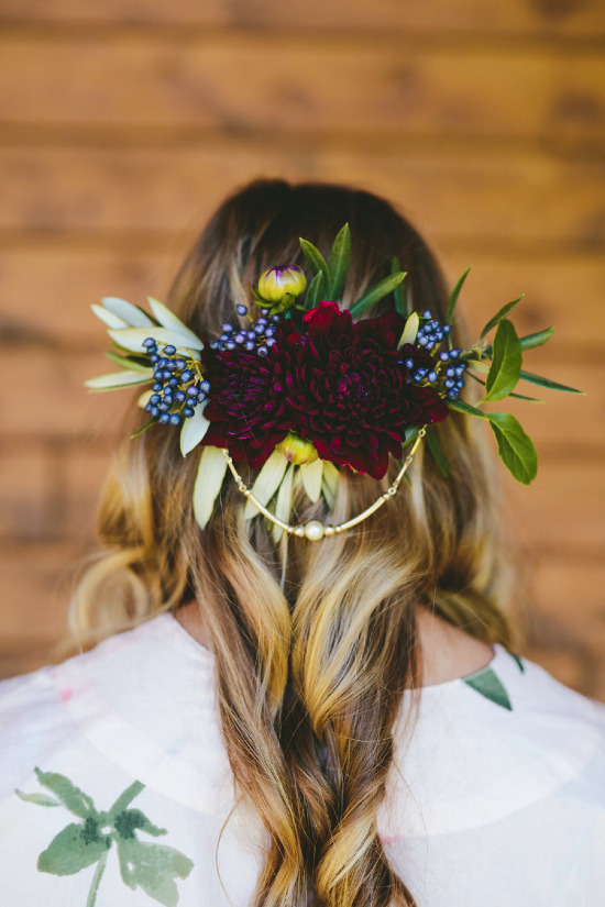 lodge-wedding-in-fall