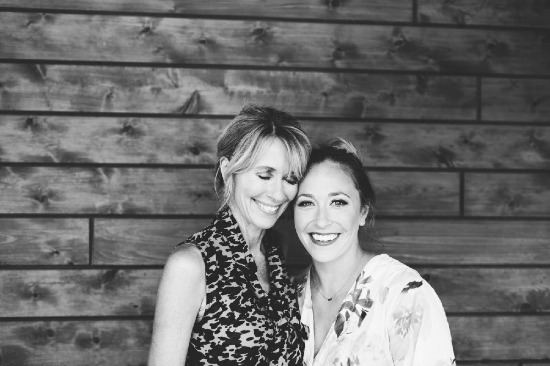 lodge-wedding-in-fall