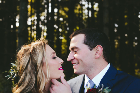 lodge-wedding-in-fall