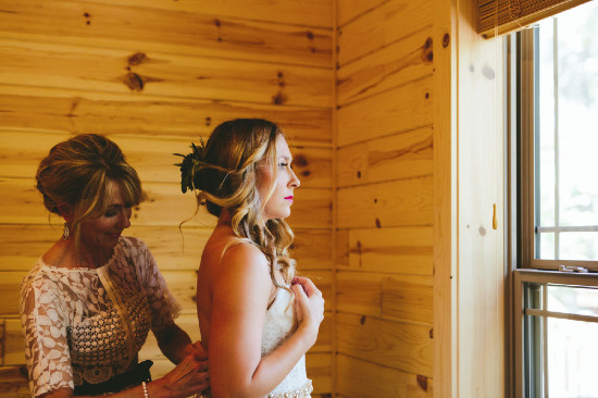 lodge-wedding-in-fall