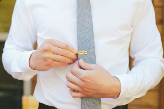 lodge-wedding-in-fall