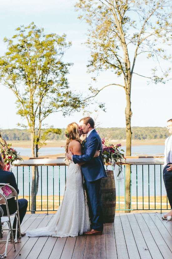 lodge-wedding-in-fall