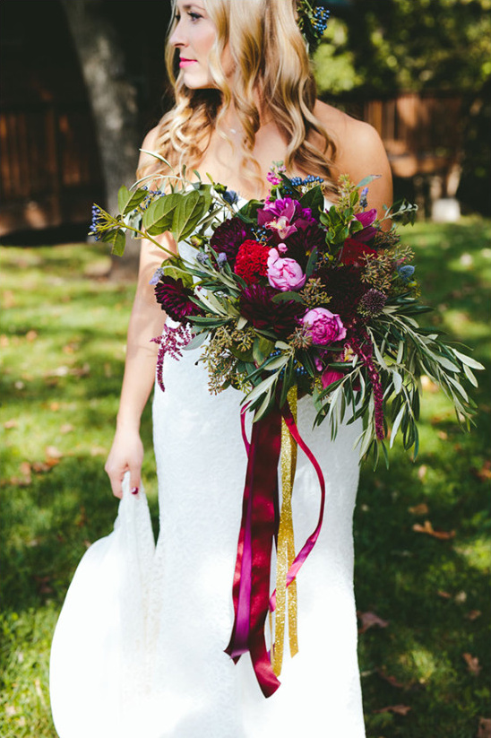 deep purple bouquet @weddingchicks