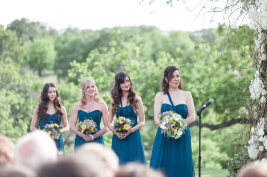 ocean-blue-and-yellow-springtime-wedding