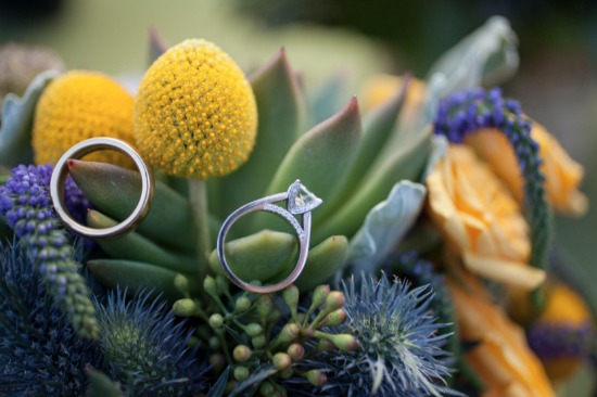 ocean-blue-and-yellow-springtime-wedding