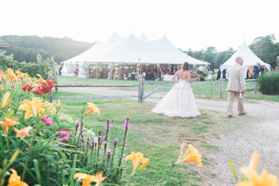 pink-and-glam-farm-wedding