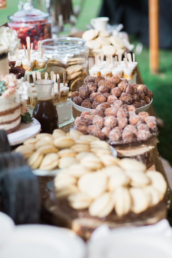 pink-and-glam-farm-wedding