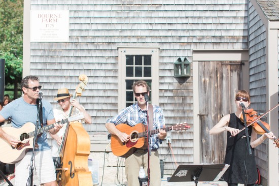 pink-and-glam-farm-wedding