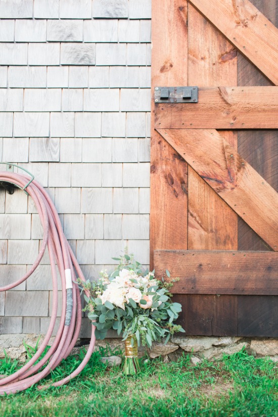 pink-and-glam-farm-wedding