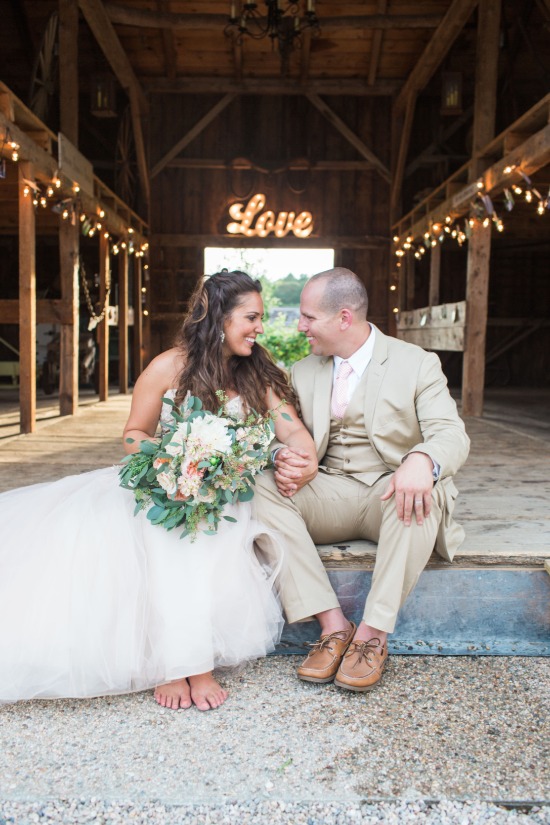 pink-and-glam-farm-wedding