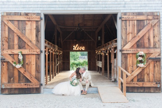 pink-and-glam-farm-wedding