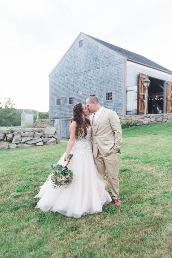 pink-and-glam-farm-wedding